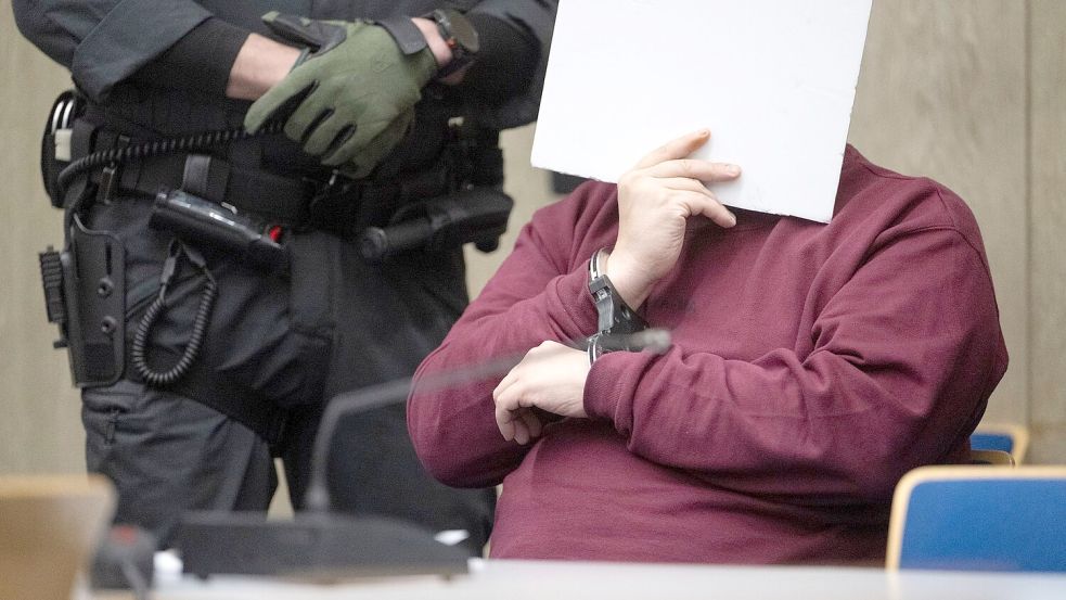 Bei der Fahrt Anfang März war der Angeklagte laut Staatsanwaltschaft gezielt auf Menschen zugefahren. Eine 83-jährige Frau und ein 54-jähriger Mann wurden getötet. Foto: Marijan Murat