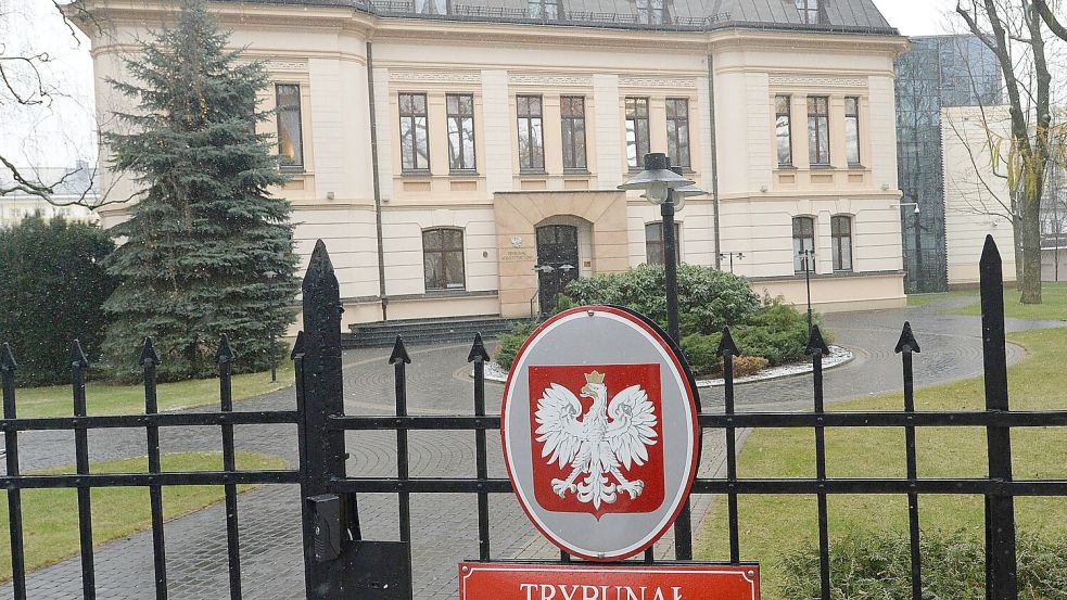 Polens Verfassungsgericht legte sich mit dem Europäischen Gerichtshof (EuGH) an. (Archivbild) Foto: Czarek Sokolowski/AP/dpa