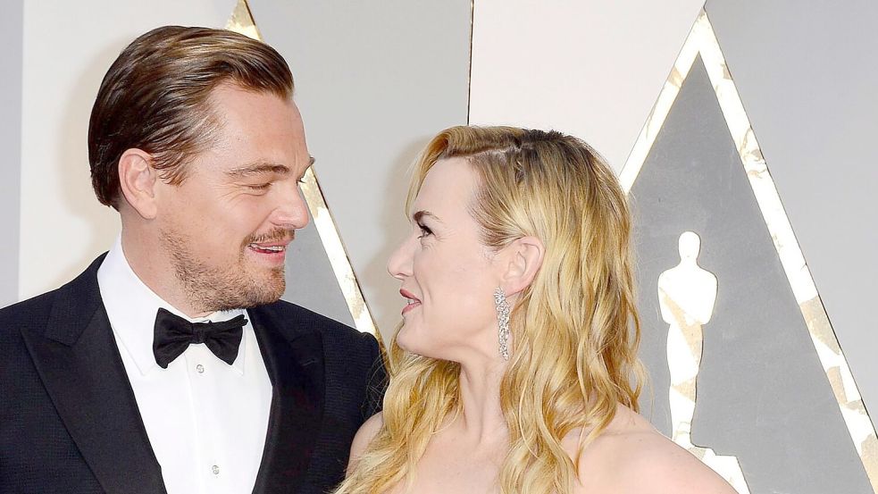 Die Schauspieler Leonardo DiCaprio und Kate Winslet vor fast zehn Jahren. 1997 waren sie das Traumpaar in „Titanic“. (Archivbild) Foto: Mike Nelson