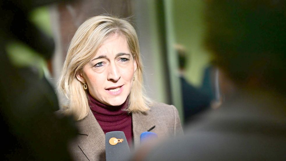 Bundesgesundheitsministerin Warken bekam ihr Sparpaket für die Kliniken doch noch durch Foto: Sebastian Gollnow