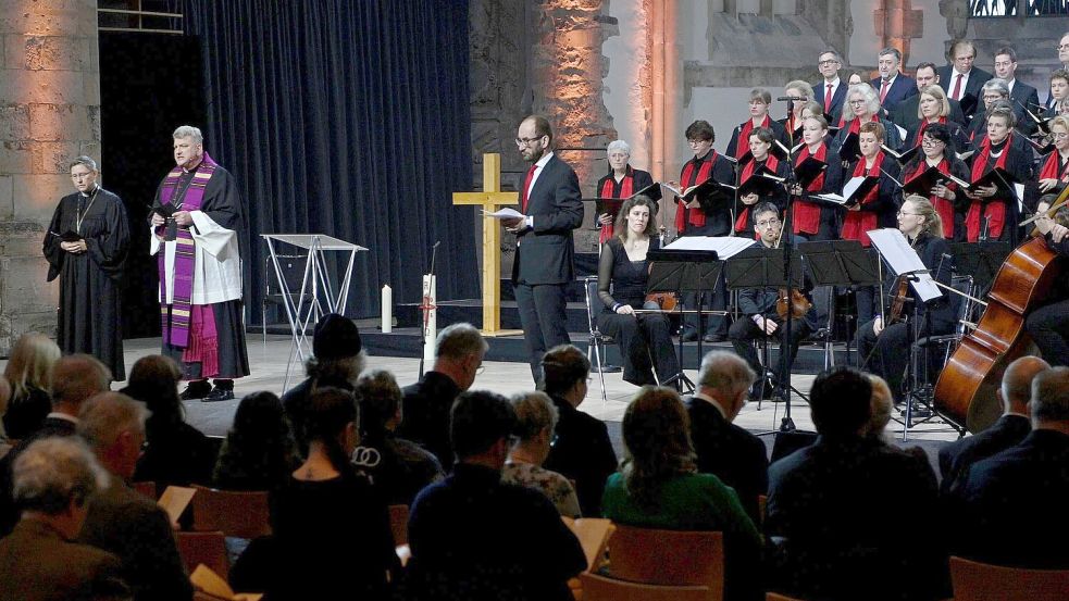 Der Gottesdienst war der Auftakt für den Gedenktag ein Jahr nach dem Anschlag. Foto: Klaus-Dietmar Gabbert