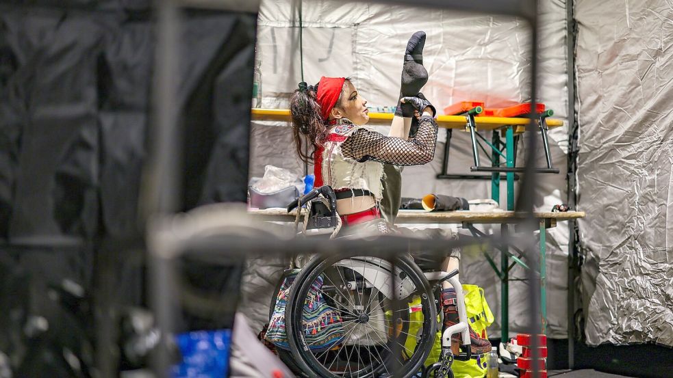 Nach dem Unfall glaubt sie vorerst, mit dem Zirkus abgeschlossen zu haben. Foto: Christoph Reichwein