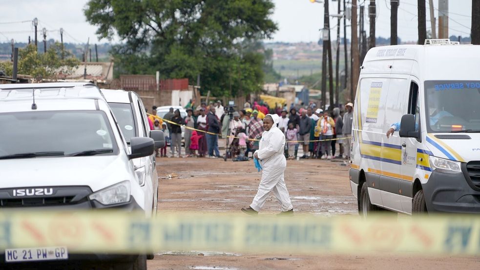 Die Tat geschah nachts im Township Bekkersdal bei Johannesburg. Foto: Alfonso Nqunjana/AP/dpa