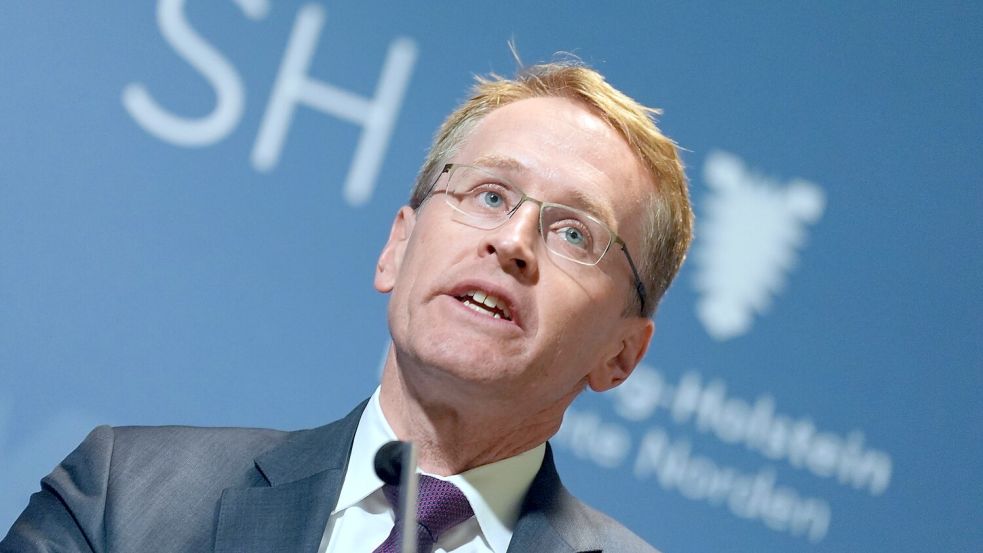 CDU-Ministerpräsident Daniel Günther will eine über den Bundesrat eine Zuckersteuer durchsetzen. (Archivbild) Foto: Marcus Brandt/dpa