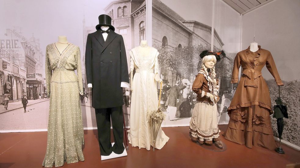 Stoffe, Schnitte und Details erzählen von Mode und Lebensgefühl früherer Generationen. Foto: Museum Nordseeheilbad Norderney