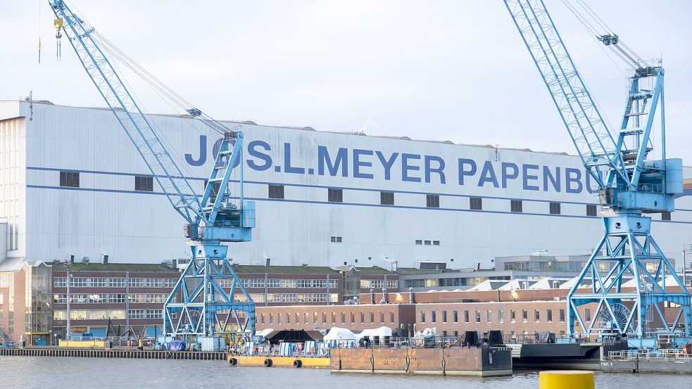 Blick auf das Gelände der Papenburger Meyer Werft: Das Unternehmen steckt mitten im Sanierungsprozess. Foto: Lars Schröer