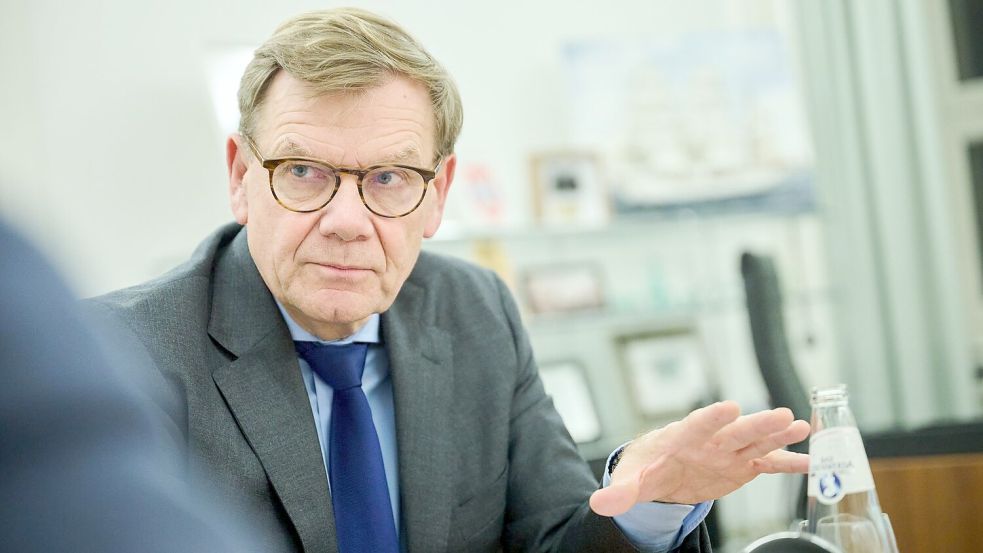 Außenminister Johann Wadephul (CDU) weist Zensur-Vorwürfe der US-Regierung zurück und kritisiert die Einreiseverbote etwa gegen die HateAid-Geschäftsführerinnen, spricht sich aber zugleich für einen Dialog mit den USA aus. Foto: Annette Riedl