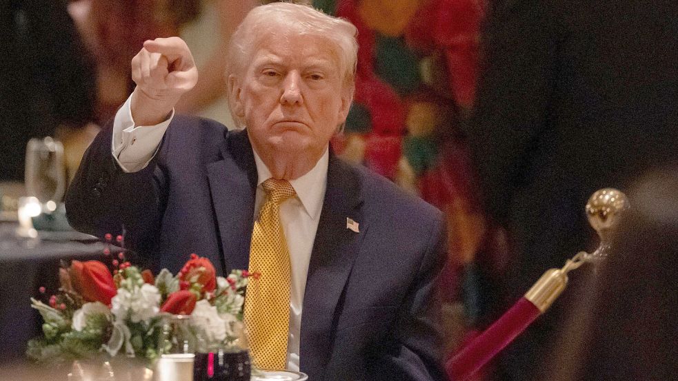 US-Präsident Donald Trump wettert gegen die „Late Show“ und bezeichnet Moderator Stephen Colbert als „erbärmliches Desaster“. Foto: dpa/Alex Brandon