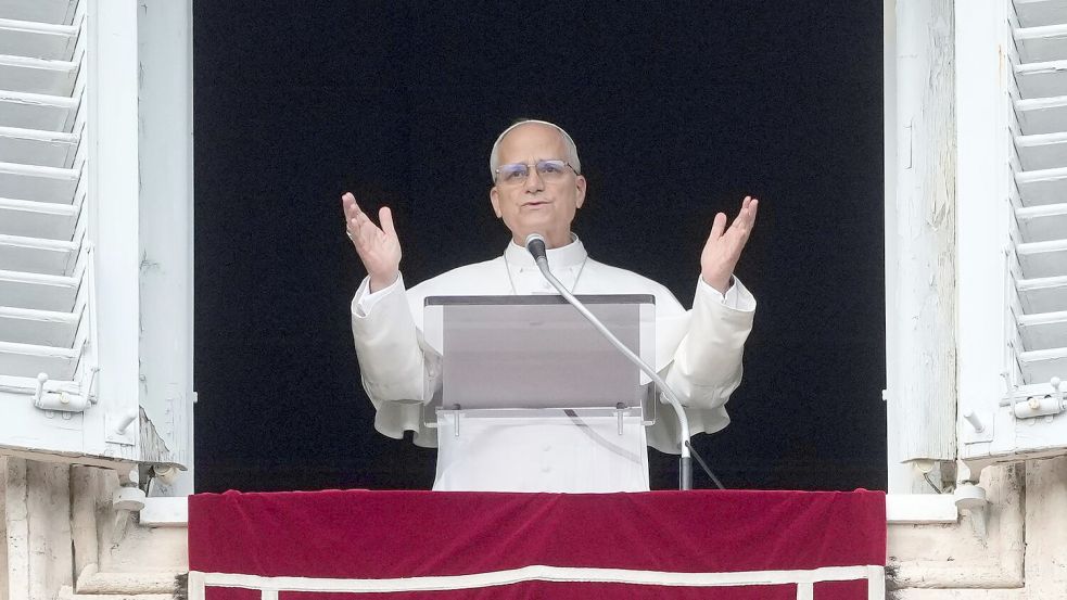 Der Papst mahnte vor dem Angelus-Gebet am zweiten Weihnachtstag erneut zum Engagement zum Frieden. Foto: Gregorio Borgia/AP/dpa