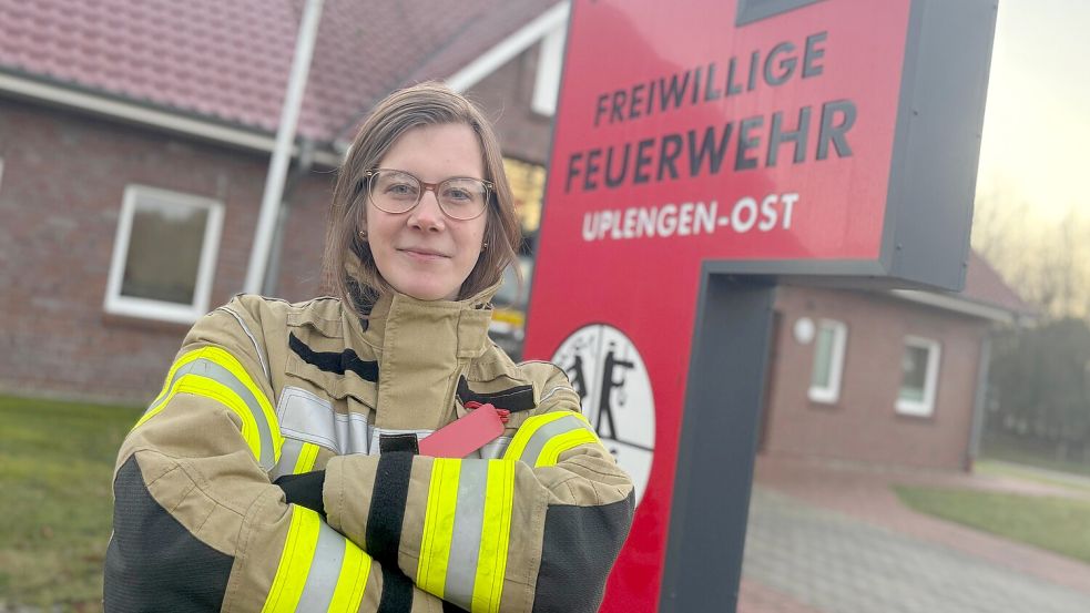 Wiebke Weihe ist seit Februar Ortsbrandmeisterin bei der Feuerwehr Uplengen-Ost. Foto: Lars Löschen