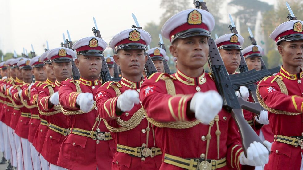 Das Militär in Myanmar regiert seit fast fünf Jahren mit brutaler Härte. (Archivbild) Foto: Aung Shine Oo/AP/dpa
