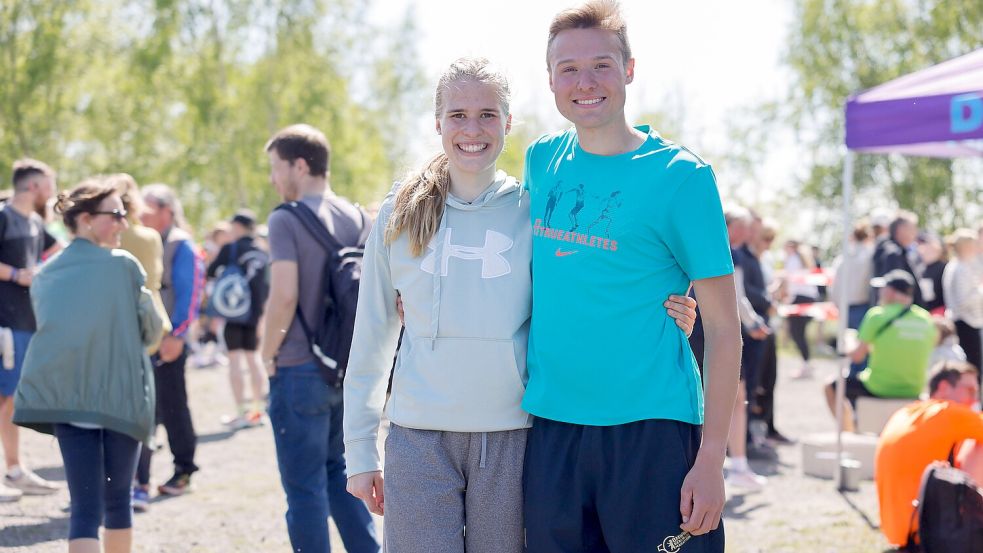 Starten wie in den vergangenen Jahren beim OTB-Silvesterlauf: Annika Klezath und Jonas Kulgemeyer. Foto: Michael Gründel