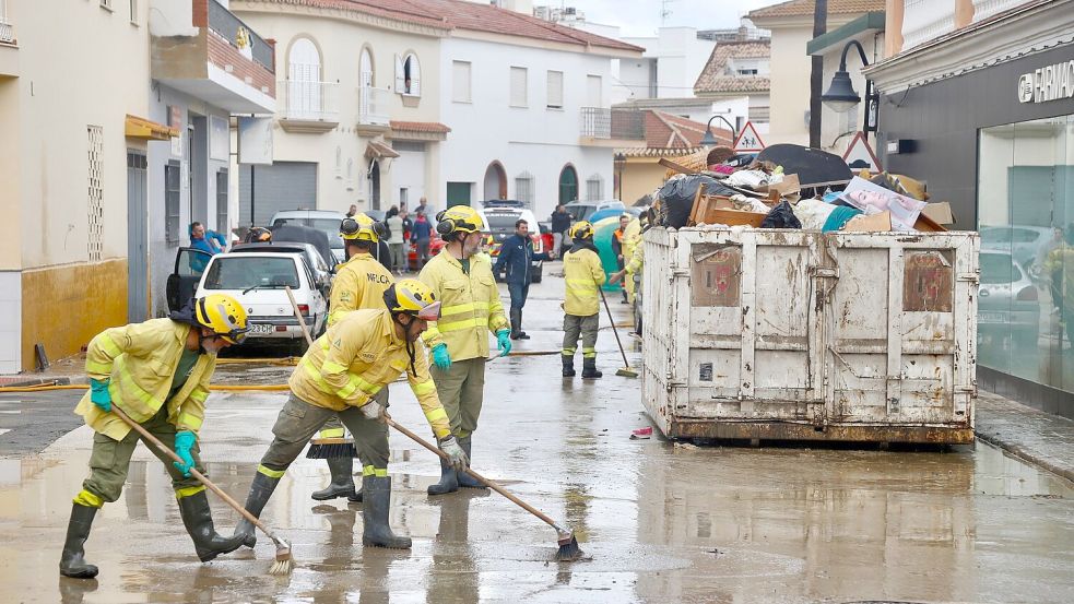 Drei Menschen starben durch Hochwasser nach heftigen Regenfällen in Südspanien. Foto: Álex Zea/EUROPA PRESS/dpa