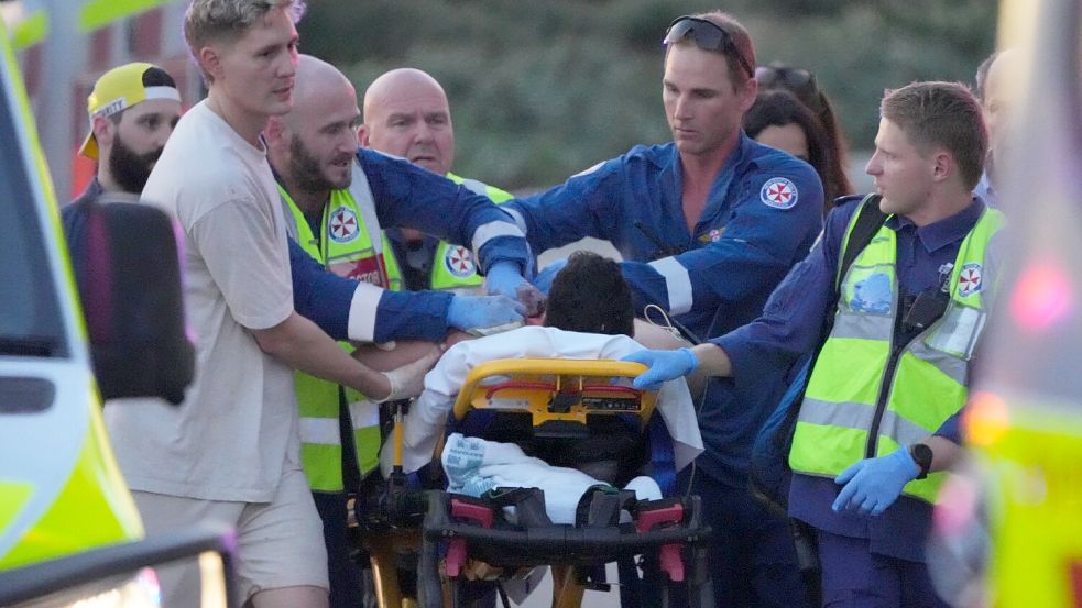 Terror in Sydney: Am Bondi Beach töten Angreifer Gäste einer Chanukka-Feier. (Archivbild) Foto: Mark Baker/AP/dpa