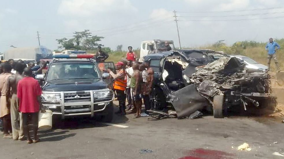 Die Unfallstelle des Unglücks, bei dem zwei Freunde von Boxstar Anthony Joshua ums Leben kamen. Foto: Uncredited/Federal Road Safety C