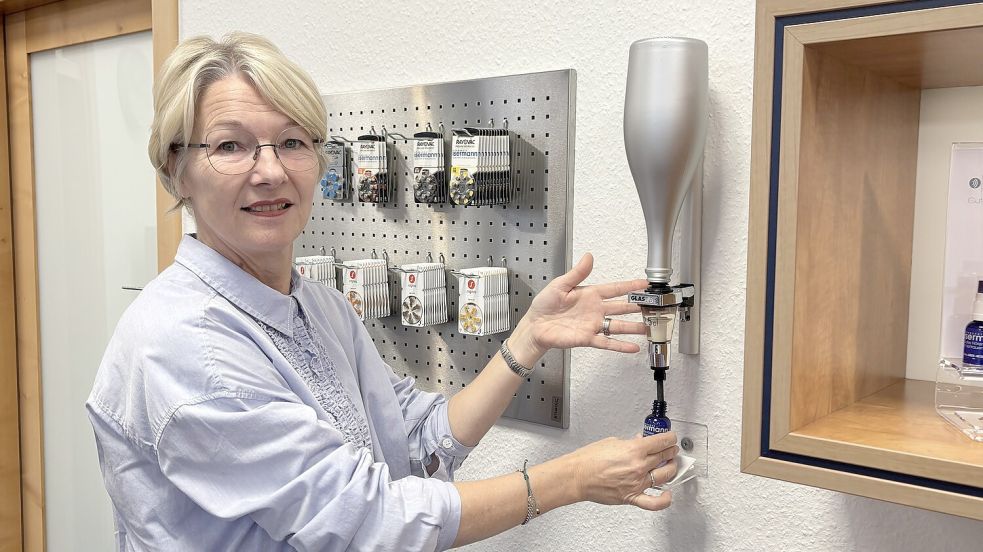 Rita Isermann-Claaßen ist seit über 30 Jahren als Hörakustikerin tätig. Foto: Eva van Loh