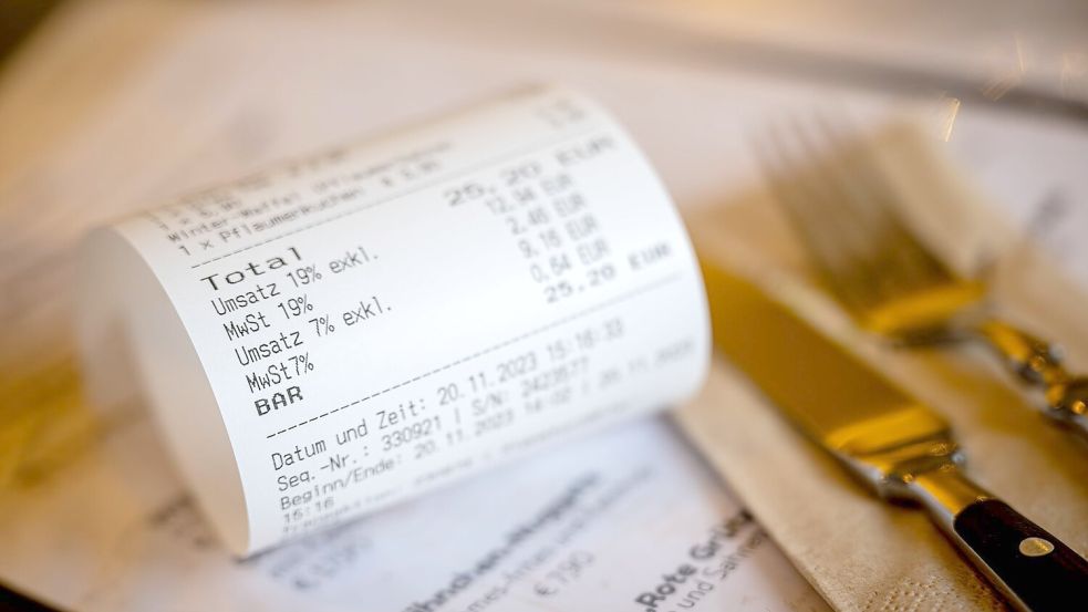 Am 1. Januar sinkt die Mehrwertsteuer für das Essen in Restaurants auf 7 Prozent. Foto: Sina Schuldt