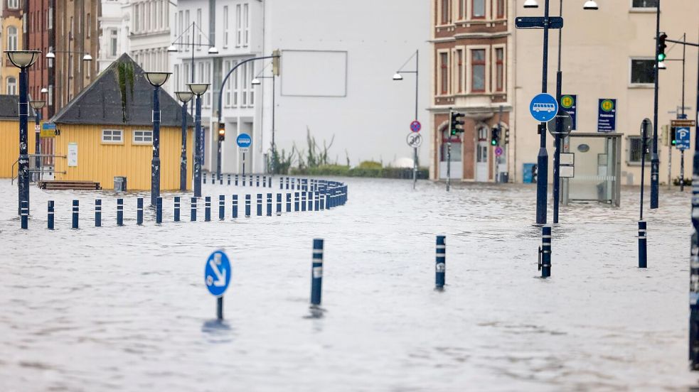 Das Ostseehochwasser hat 2023 schwere Schäden angerichtet. (Archivbild) Foto: Frank Molter