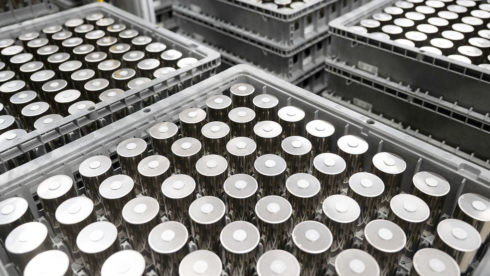 Der US-Elektroautobauer Tesla will den Weg für eine komplette Batteriefertigung im deutschen Werk in Grünheide ebnen. (Archivbild) Foto: Sebastian Gollnow