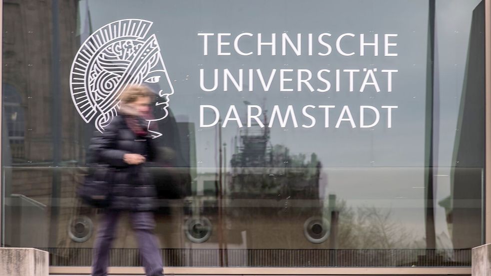 Forscher der TU Darmstadt haben angeblich gravierende Schwachstellen bei einer beliebten Smartwatch festgestellt. (Archivfoto) Foto: Andreas Arnold