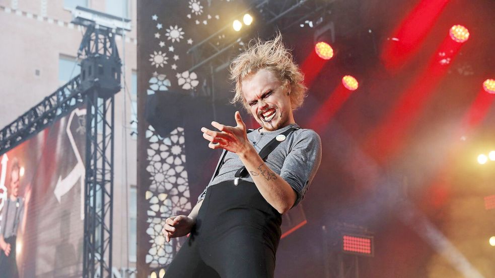 Oulu ist alljährlicher Austragungsort der Luftgitarren-WM. Foto: Eeva Riihelä