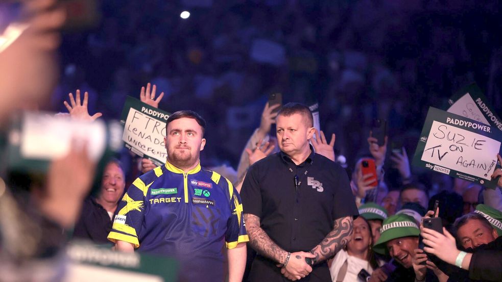 Littler vor seinem Viertelfinale gegen Ratajski. Foto: Steven Paston