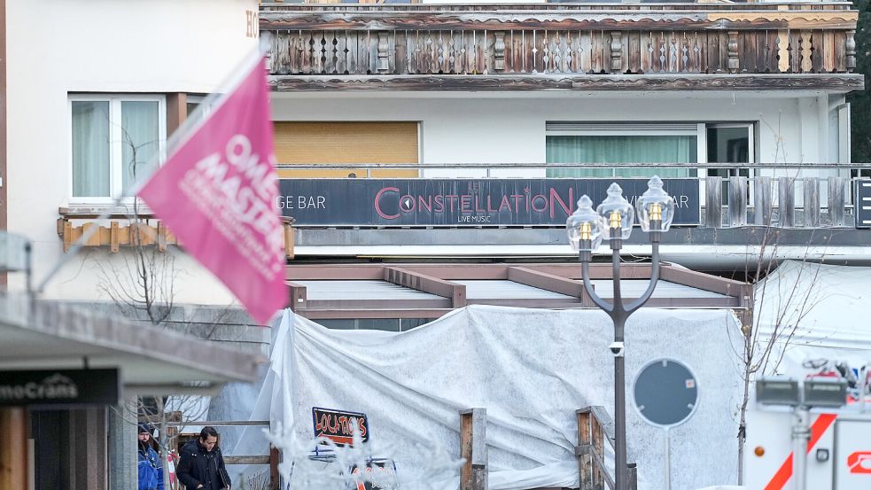 Während einer Silvesterparty in Crans-Montana sind 40 Menschen gestorben, 119 wurden verletzt. Foto: dpa/AP/Antonio Calanni