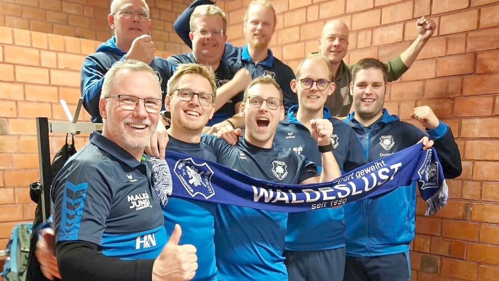 Der SV Waldeslust Schirumer Leegmoor feierte zum neunten Mal den Klassenerhalt in der 1. Bundesliga. Foto: Privat