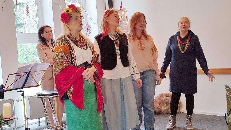 Ukrainische Frauen sangen traditionelle Lieder. Foto: privat