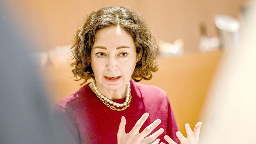 Neben Preissteigerungen beschäftigen die vzbv aktuell unter anderem auch die Gesundheitsversorgung, KI-Sicherheit und Verbraucherschutz beim Online-Shopping. Foto: Britta Pedersen