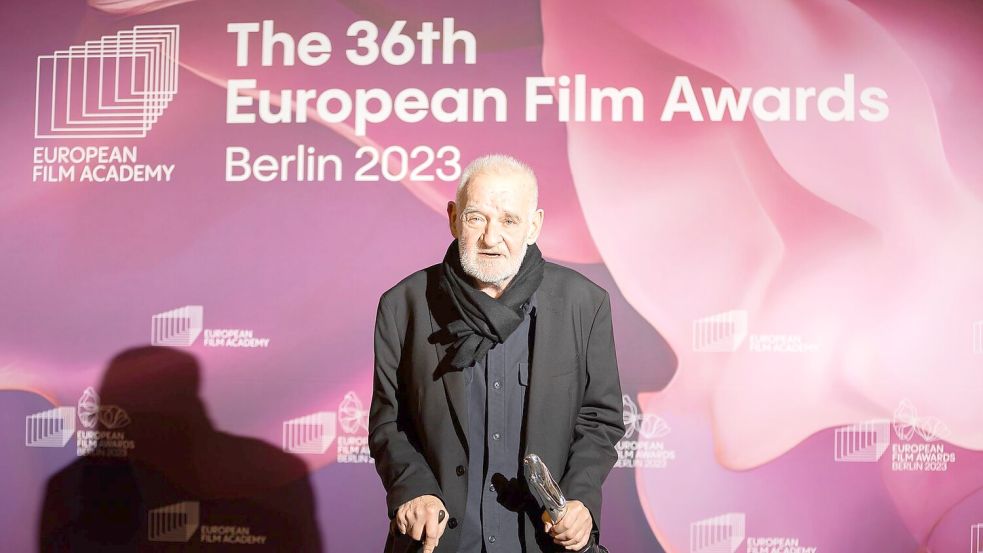 Bela Tarr erhielt 2023 eine Auszeichnung beim Europäischen Filmpreis. Foto: Christoph Soeder/dpa