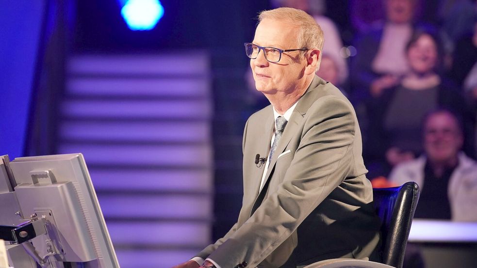 An seine ersten Jahre in der Münsteraner Wohnung kann sich Moderator Günther Jauch kaum noch erinnern. Ein Kandidat hat diesbezüglich Nachforschungen betrieben. Foto: RTL/Stefan Gregorowius
