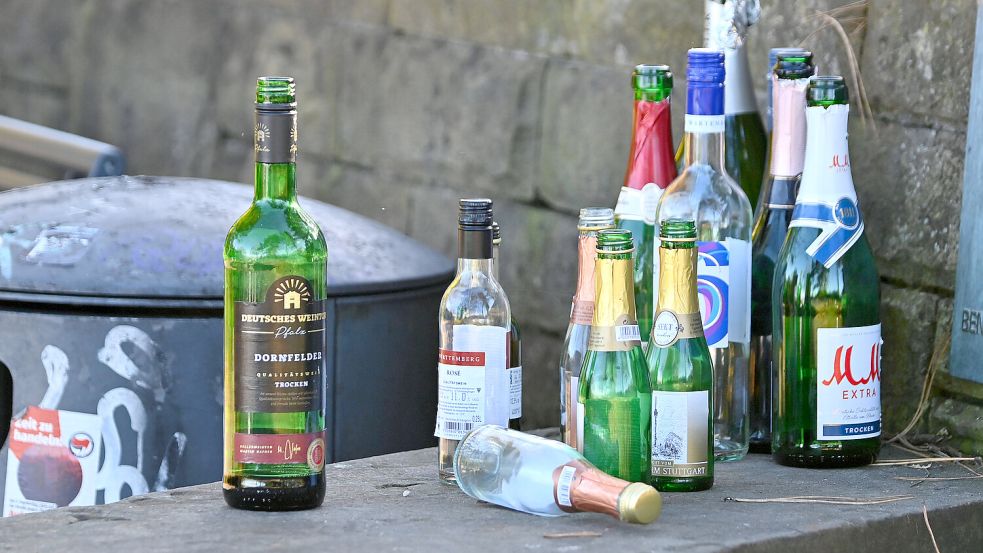 Nach Weihnachten und Silvester starten viele Menschen den Januar ohne Alkohol. Doch was bringt der Dry January überhaupt? Foto: IMAGO/Sven Simon