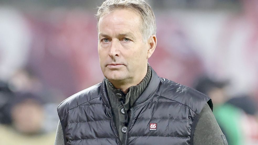 RB Leipzig v Bayer 04 Leverkusen - Bundesliga Foto: Kasper Hjulmand ist seit September 2025 Trainer von Bayer Leverkusen.