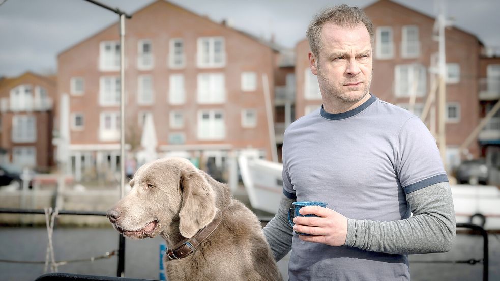 Die beliebte Krimireihe mit Hinnerk Schönemann kehrt 2026 mit mehreren neuen Fällen zurück. Foto: dpa/SMPSP/ARD/Gordon Timpen