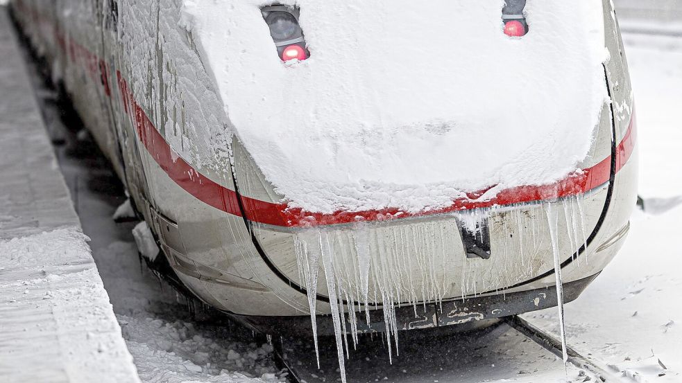 Im Bahnverkehr gibt es weiterhin starke Einschränkungen. Foto: Moritz Frankenberg