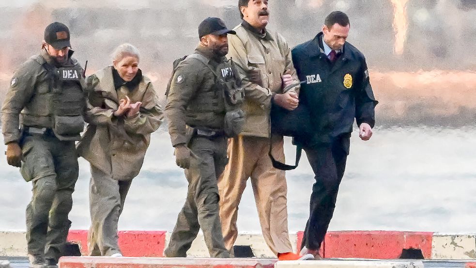 Maduro und seine Frau Cilia Flores waren vor gut einer Woche bei einem US-Militäreinsatz in Caracas gefangen genommen und in die USA gebracht worden. Foto: IMAGO/CNP/ABACA