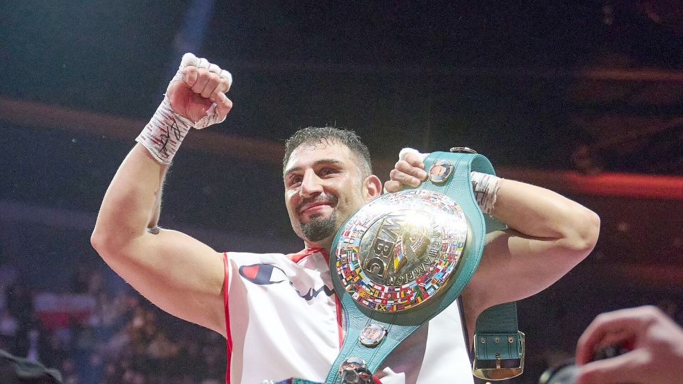 Der deutsche Schwergewichtsboxer Agit Kabayel hat seinen Interims-WM-Titel verteidigt. Foto: Bernd Thissen