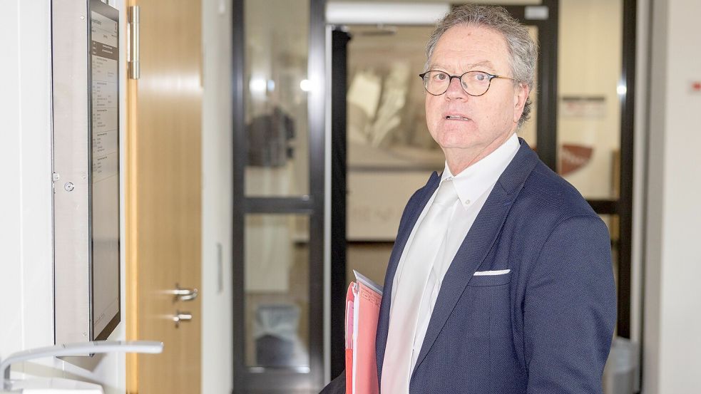 Hängt seine Robe an den Nagel: Der Osnabrücker Strafverteidiger Thomas Klein geht in den Ruhestand. Foto: André Havergo