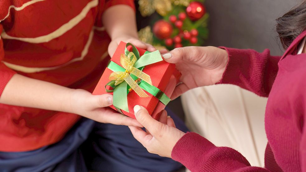 Mit ihrer Spende machten die NOZ-Leser vielen Menschen ein besonderes Geschenk zu Weihnachten. Foto: imago images/Zoonar