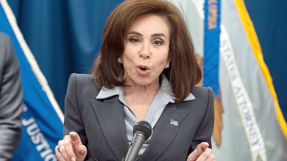Staatsanwältin Jeanine Pirro ist seit langem als Unterstützerin von US-Präsident Donald Trump bekannt. (Archivbild) Foto: Cliff Owen/FR170079 AP/dpa