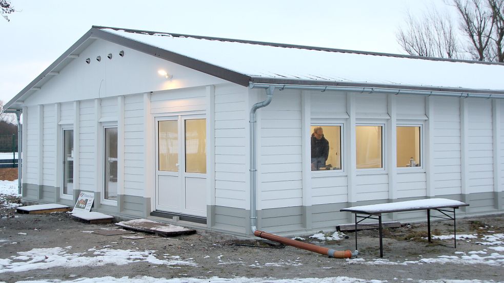 Das Gebäude steht, das Dach ist dicht, aber drinnen stehen noch einige Arbeiten an. Foto: Florian Ferber
