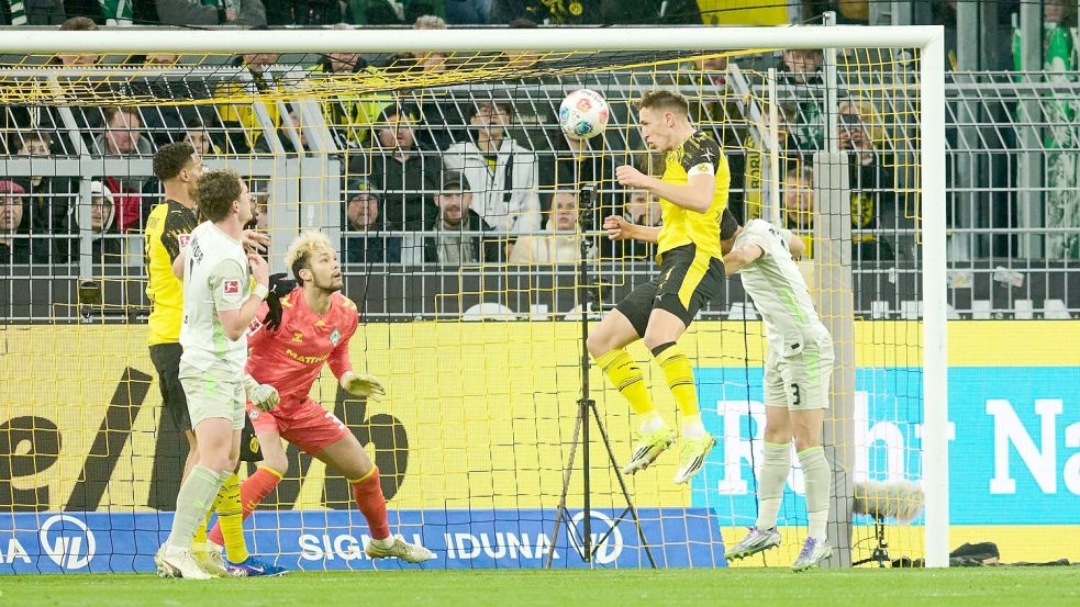 Nico Schlotterbeck brachte den BVB früh in Führung. Foto: Bernd Thissen