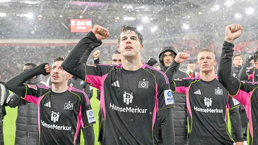 Der erst 18-jährige Luka Vuskovic spielt aktuell beim HSV eine starke Saison. Foto: imago/Eibner