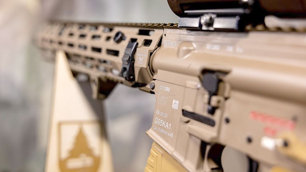 Die EU-Kommission will, dass die Ukraine Rüstungsgüter vorrangig in Europa kauft. (Archivbild) Foto: Daniel Karmann