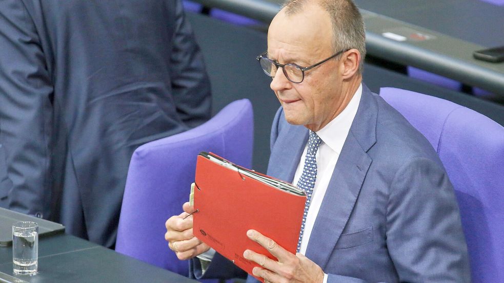 Bundeskanzler Friedrich Merz sorgt sich um den Wohlstand im Land. Seiner Meinung nach müssten die Deutschen mehr und länger arbeiten. Foto: IMAGO/dts Nachrichtenagentur