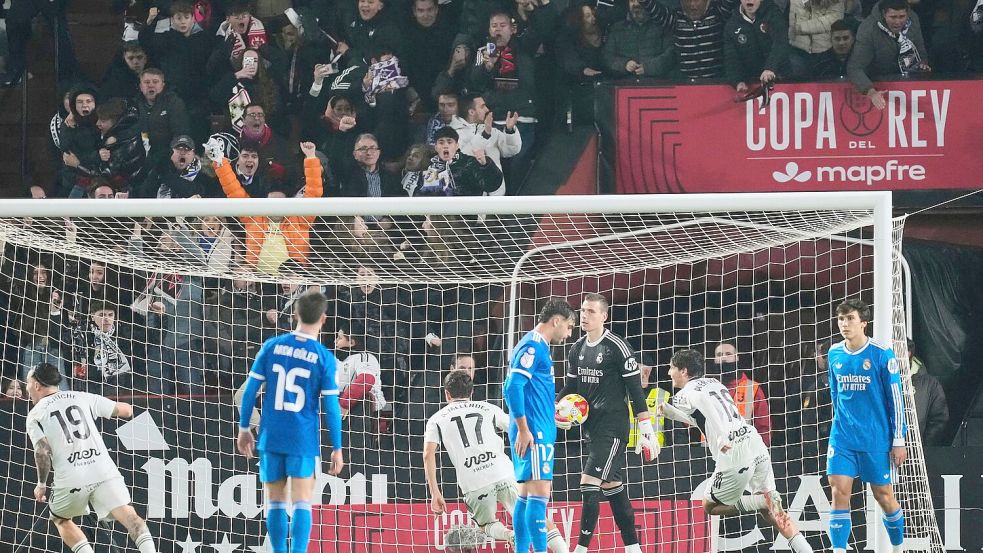 Zweitligist Albacete gelingt gegen Real Madrid die Pokal-Sensation. Foto: Jose Breton/AP/dpa