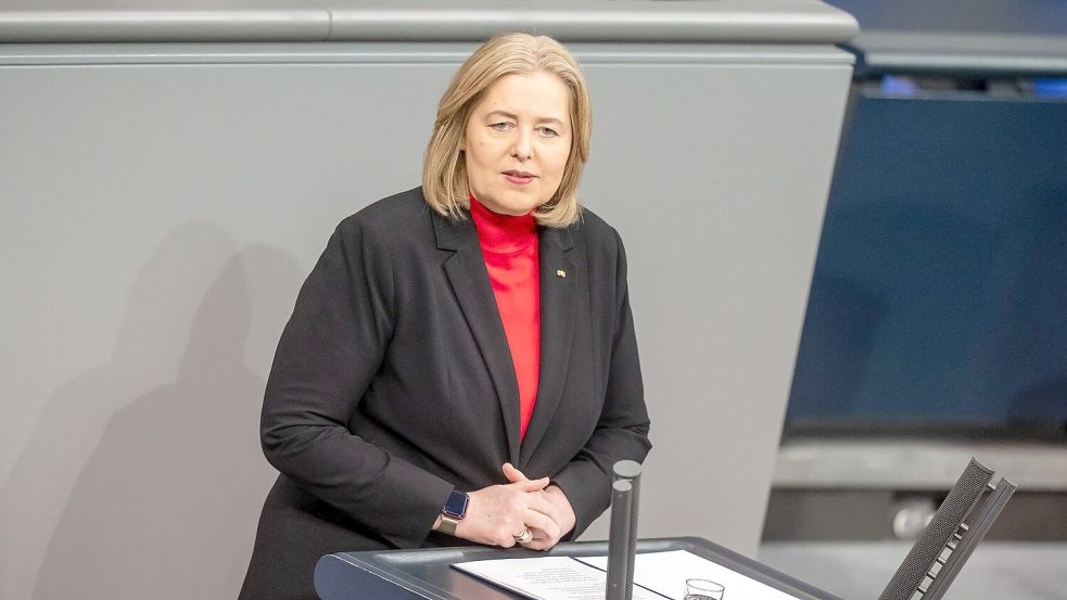 Arbeitsministerin Bärbel Bas (SPD) wirbt für die Bürgergeld-Reform. Foto: Michael Kappeler/dpa