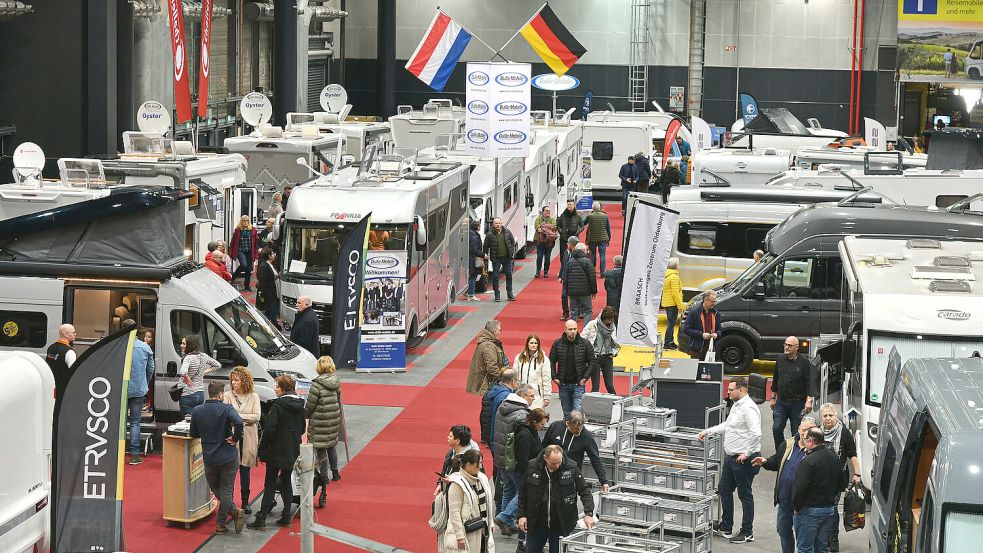 Die Oldenburger Urlaubsmesse „Caravan – Freizeit – Reisen“ lockt an diesem Wochenende mit rund 90 Ausstellern und einem bunten Programm. Foto: Weser-Ems-Hallen/Tobias Frick
