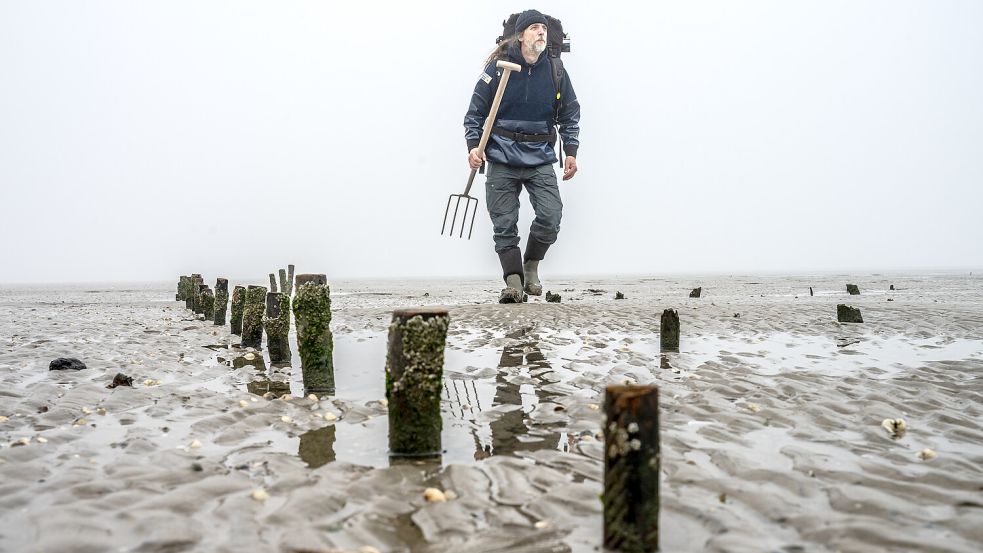 Seit über 20 Jahren macht Joke Pouliart Wattführungen – auch im Winter. Foto: Klaus Ortgies
